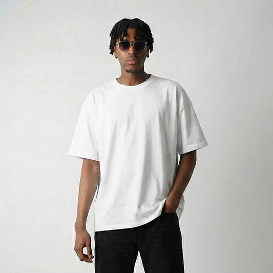 تي شيرت قطني أبيض كبير الحجم